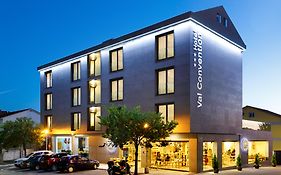 Hotel Val Convention